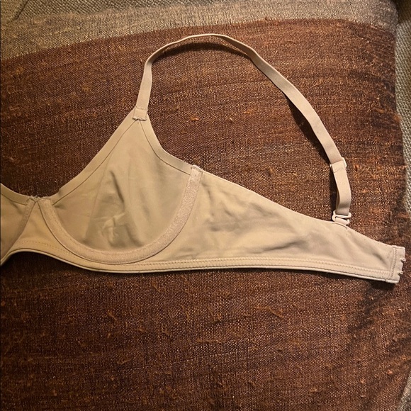 Skims Nude demi Underwire Bra - Picture 5 of 6